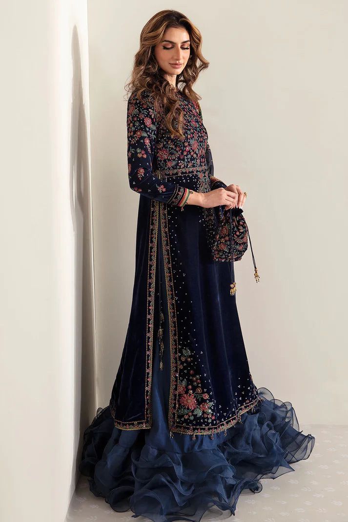 Luxury Velvet Unstitched 3-Piece Suit – Elegant Embroidery with Chiffon Dupatta
